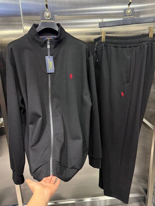 Батальні костюми Hugo Boss,Zegna ТОП