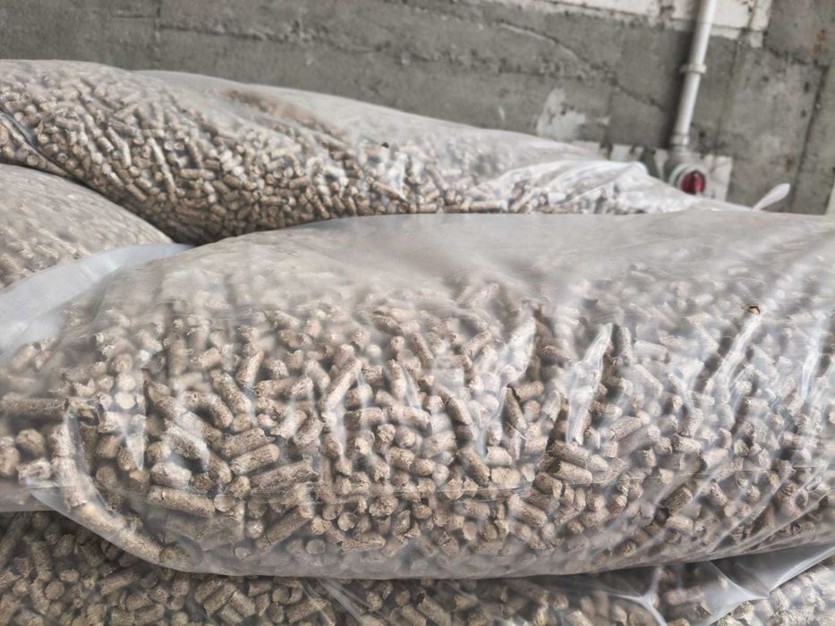 Ekologiczny Pellet PREMIUM drzewny A1 Sosnowo - Świerkowy