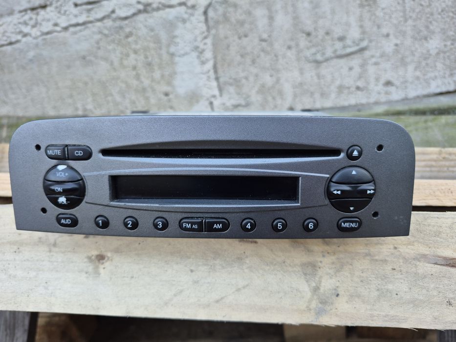 Radio Alfa Romeo GT Blackline
