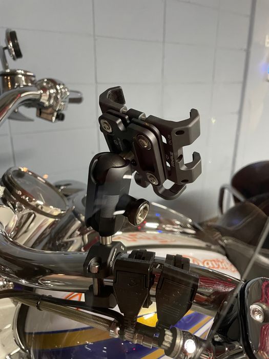 Крепление смартфона из алюминия демпфером вибрации. Новое.