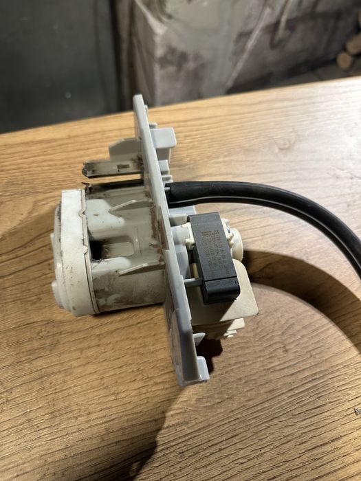 Części do suszarki Bosch  serie 8, elektronika,silnik,szuflada, pomp