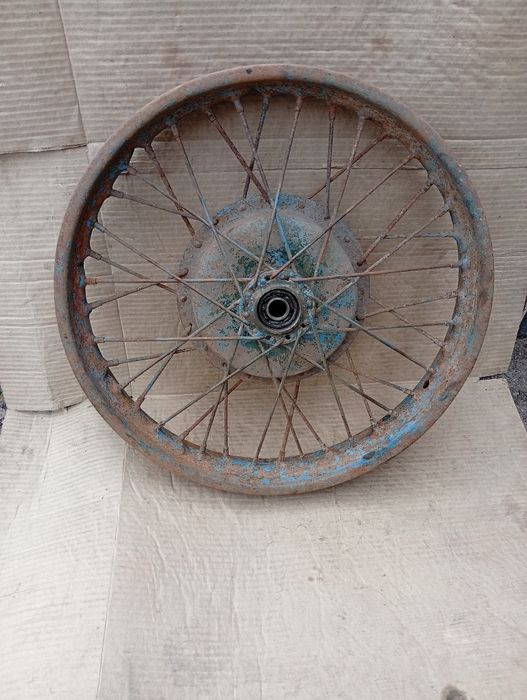 Раннє Колесо М 72