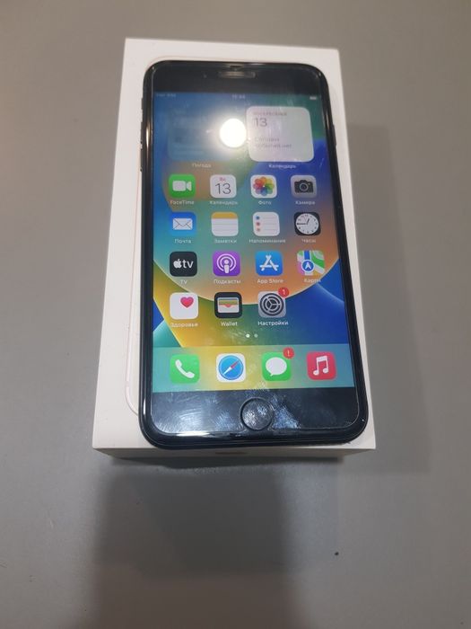iPhone 8+.    64gb 100% акб