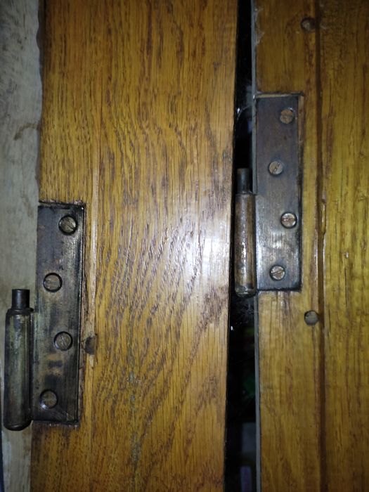 Двері міжкімнатні, листвениця+скло, з коробами, 8шт.