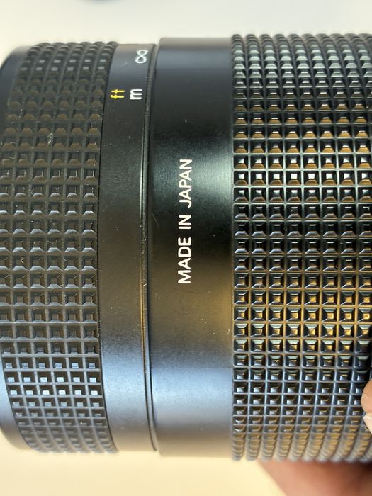 Objetiva Nikon AF Nikkor 75-300mm f/4.5-5.6 (Construção em Metal / Made in Japan)