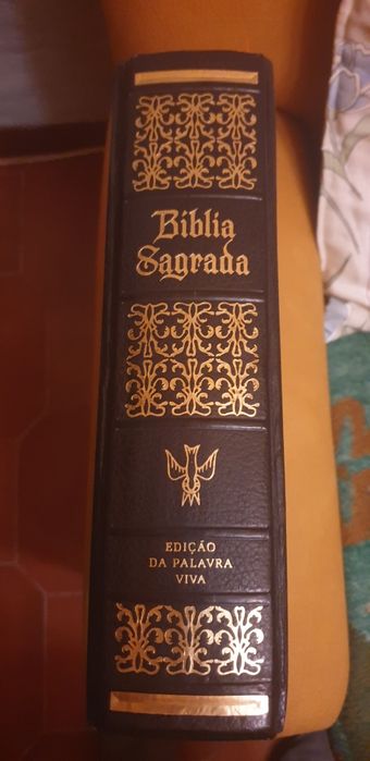 Bíblia Sagrada, Edição da Palavra Viva, de 1974, tradução dos Missionários Capuchinhos