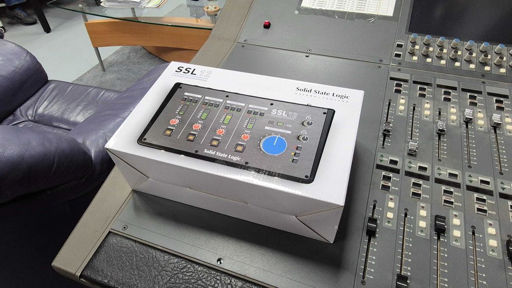 Solid State Logic SSL 12 аудіоінтерфейс
