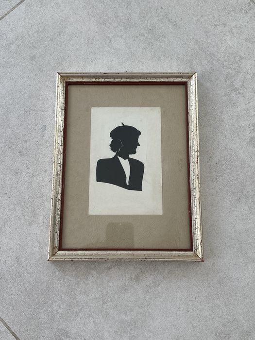 Silhouette stara przedwojenna wycinanka portret kobiety