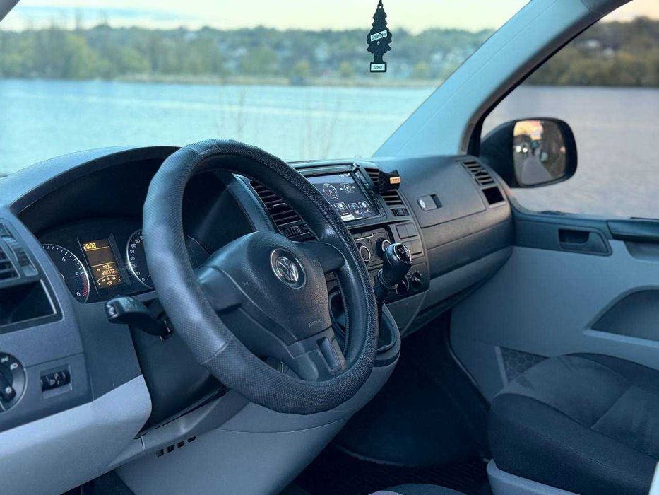Volkswagen Transporter T5 GP 2010 рік 2.0 дизель 103kw