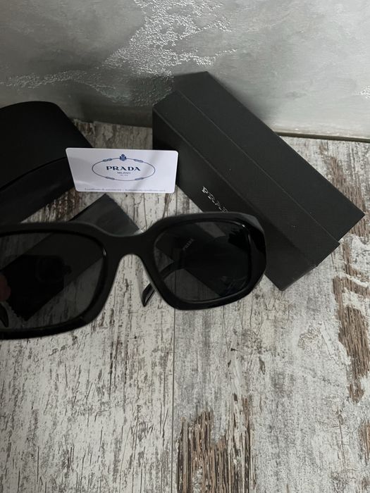 Сонцезахисні Окуляри Prada