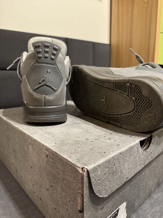 Jordan 4 wet cement 45 (29cm)