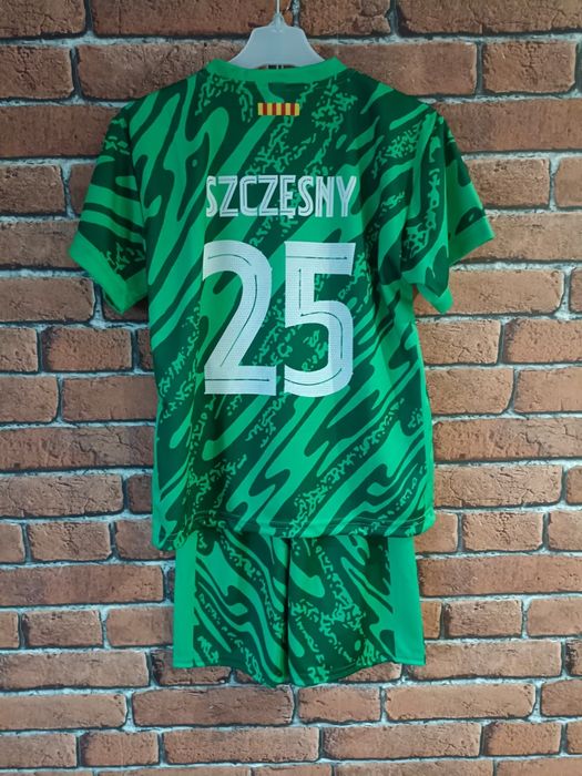 Strój bramkarski dziecięcy FC Barcelona Szczęsny rozm. 128
