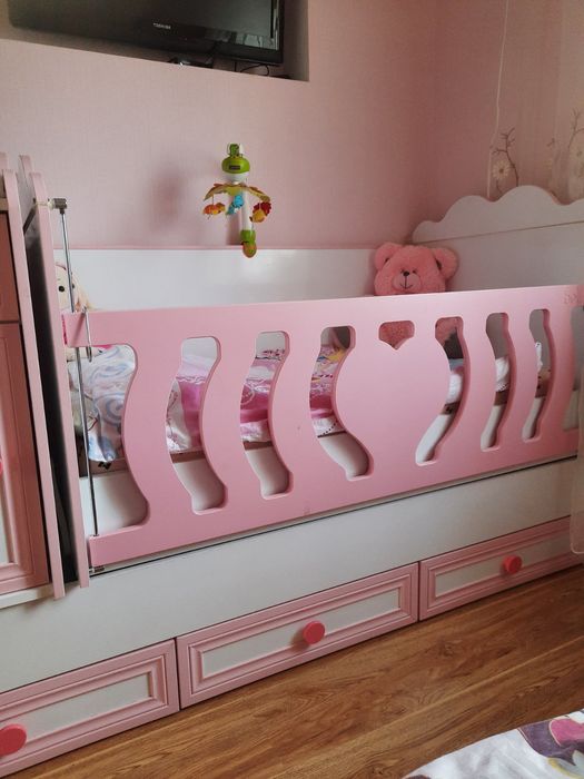 Продам детскую кровать с ортопедическим матрасом