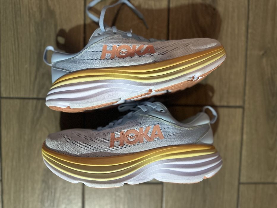 Продам кросівки Hoka 40
