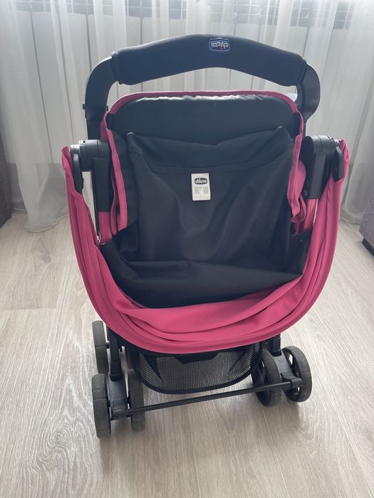 Коляска chicco (очень легкая)