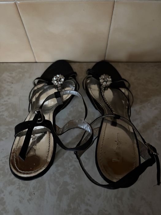 Czarne szpilki rozmiar 38-39