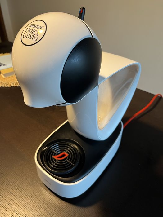 Máquina de Café Krups Dolce Gusto Infinissima – Ótimo Estado