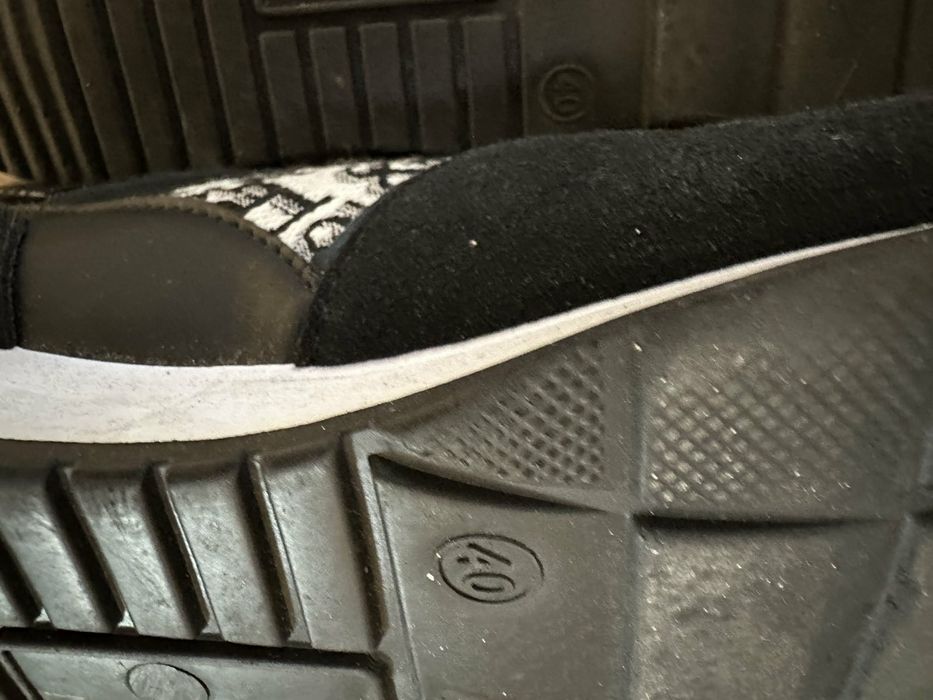 39-40 Женские кроссовки.