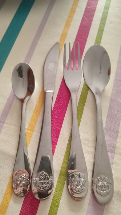 Talheres do panda e patrulha pata