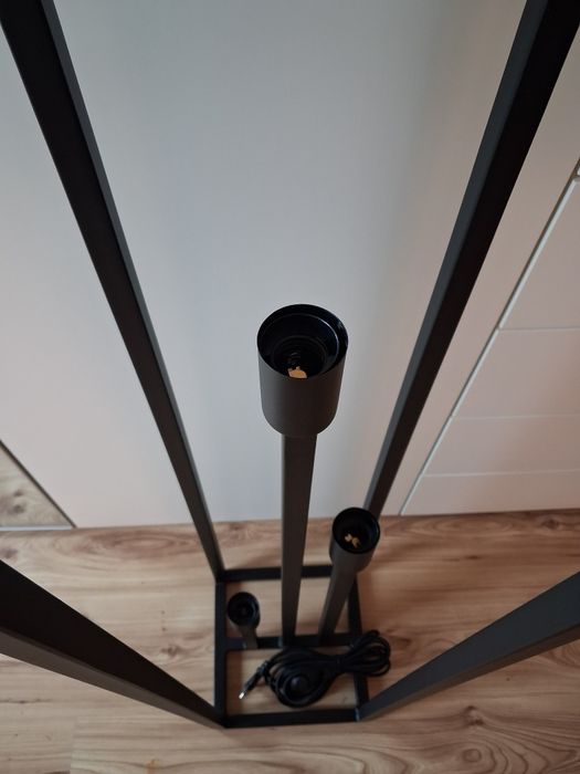 Lampa stojąca loft