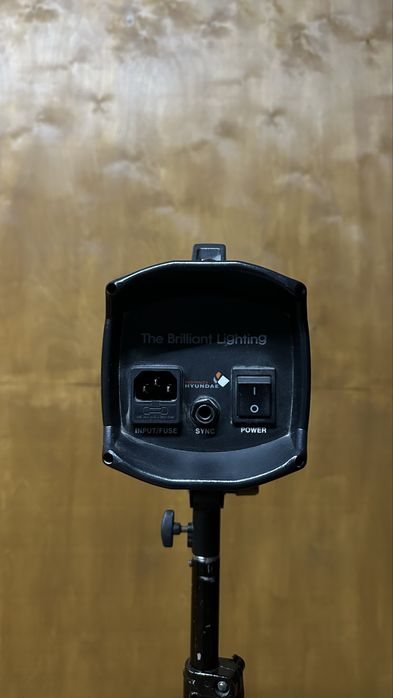 Студійний спалах Hundae Photonics master 400