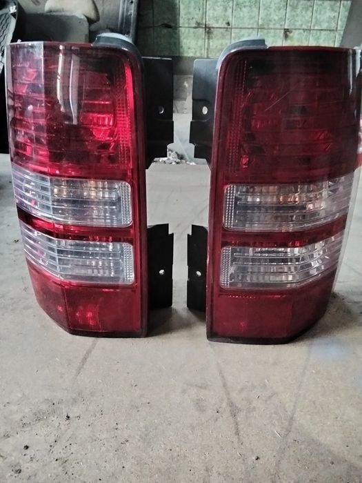 Задній фонарь Audi A3 8P Ford Mondeo Mk3 Jeep Cherokee KK