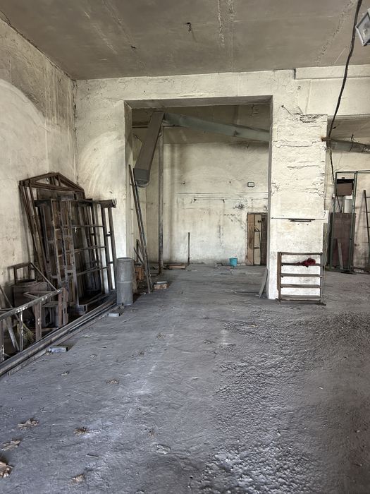 Комплекс виробничих приміщень (завод) в місті Умань Черкаської області