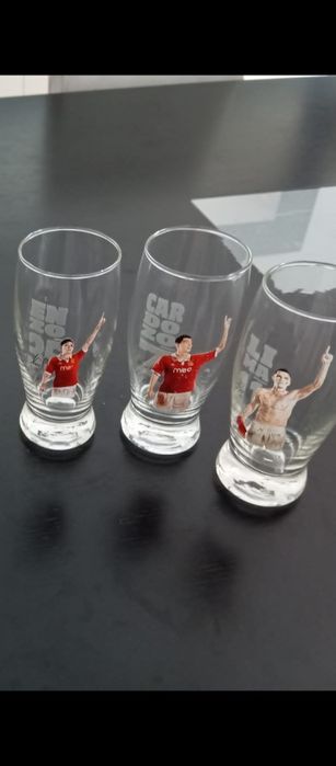 Vendo copos com foto de jogadores do SLB