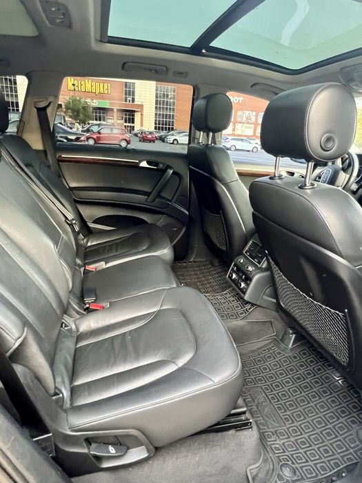 Продається Audi Q7