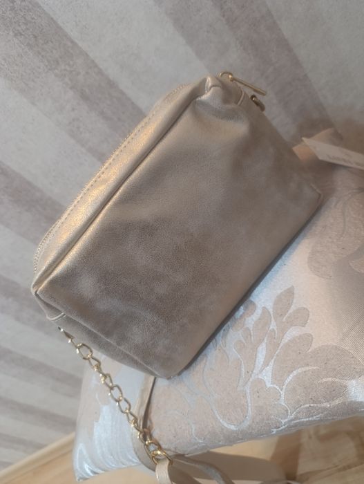 Nowa złota torebka łańcuch łańcuszek logo Laura Biaggi logowana