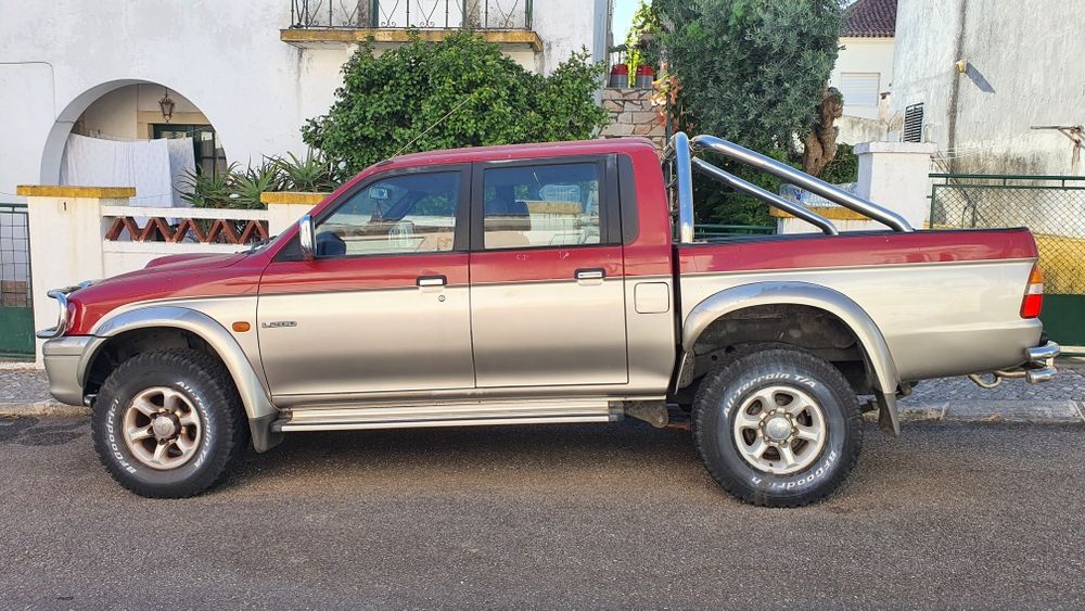 Carrinha Mitsubishi stracar 200