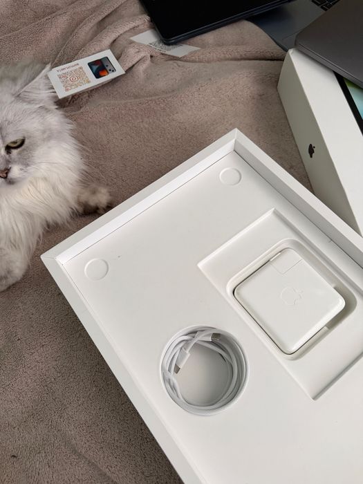 MacBook Pro M2 8/256GB Макбук Про М2 ідеал Повний комплект Оплата частинами TRADE-IN