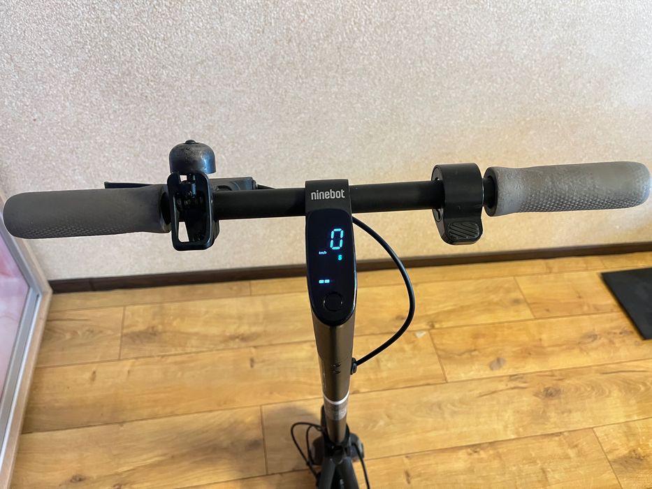 Електросамокат Ninebot F25E II