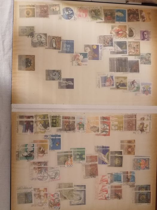 1000 selos diferentes de Portugal e colónias