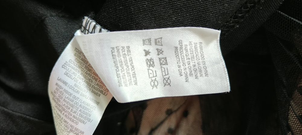 Czarna sukienka dziewczęca 152/158