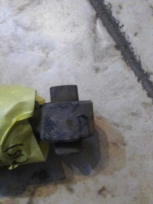 Амортизатор задней подвески с подкачиванием Subaru  (20365SC010)