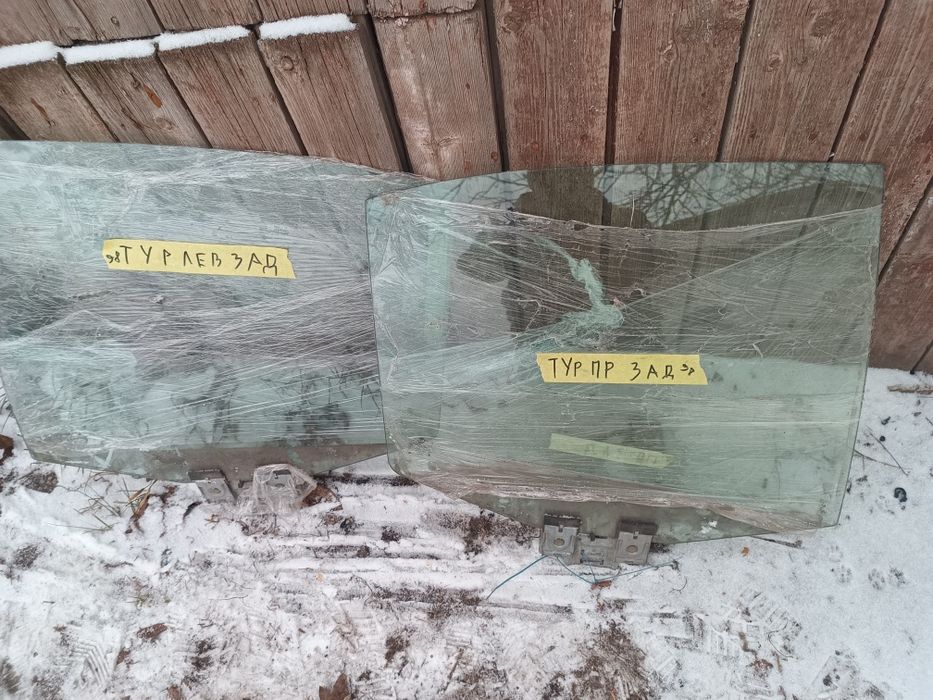 Стекла шкода тур.