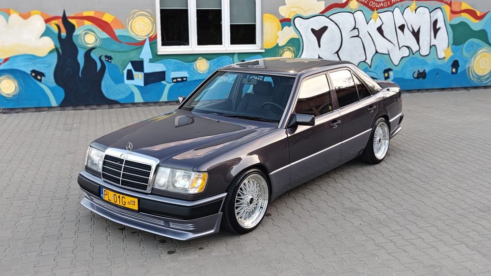 Mercedes-Benz W124