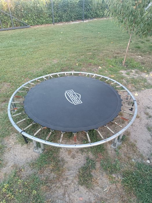 Trampolina dla dzieci