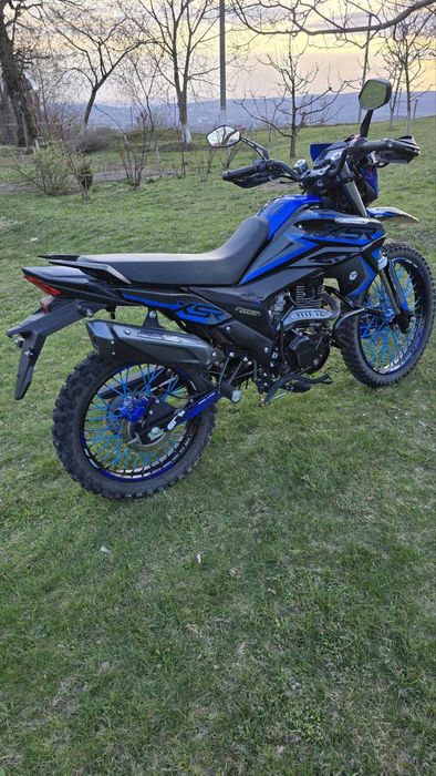 Мотоцикл FORTE FT300GY-C5D