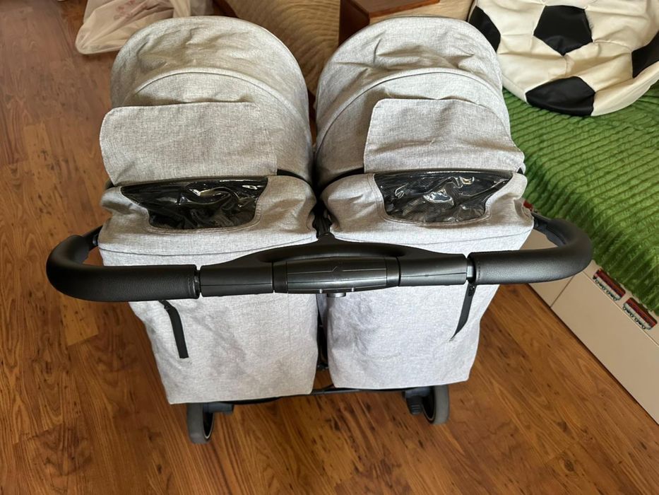 Дитяча коляска для двійні EasyGo