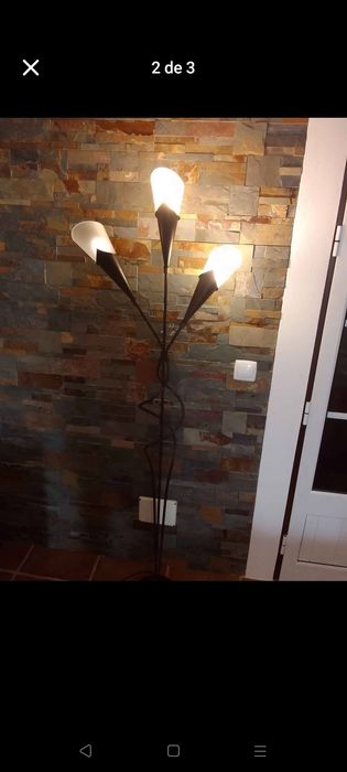 Candeeiro pé alto ferro fundido