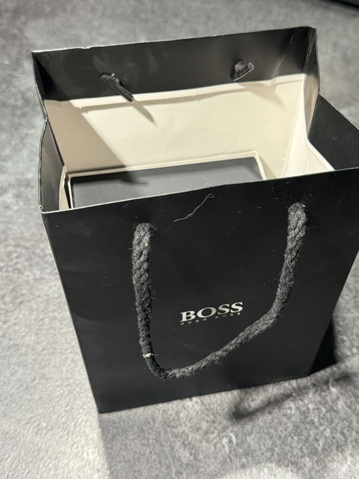 Часи Hugo Boss HB.243.1.34.2850 Хуго Босс золоті