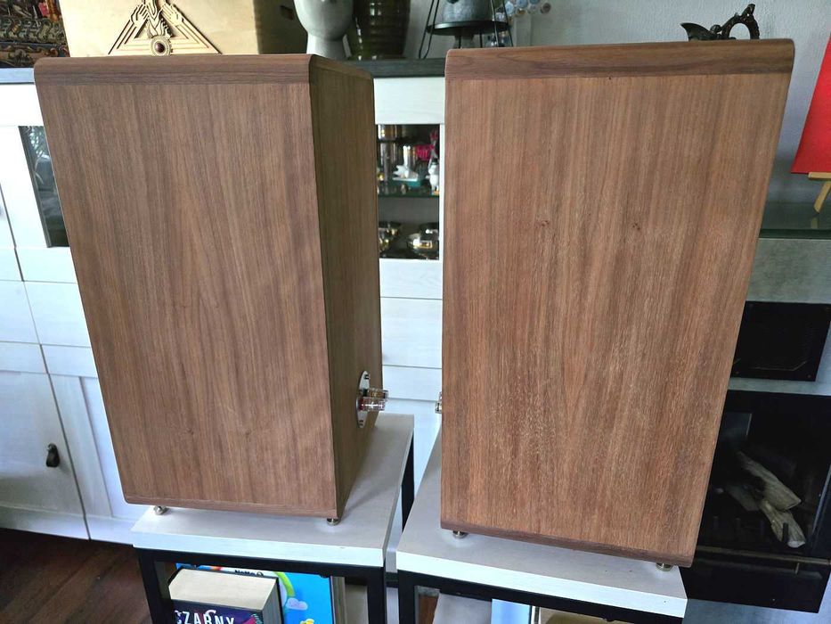 Kolumny Kirksaeter Monitor 120