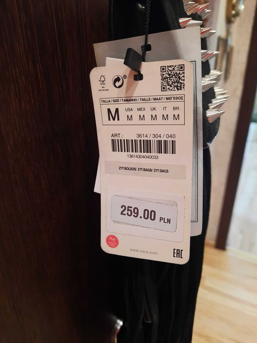 Torebka  oryginalna  Zara  listonoszka  frędzle ćwieki skórzana