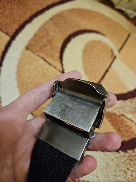 Pasek do spodni z metalową końcówką