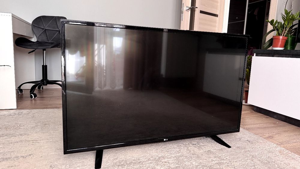 Продам телевізор LG 43 дюйма
