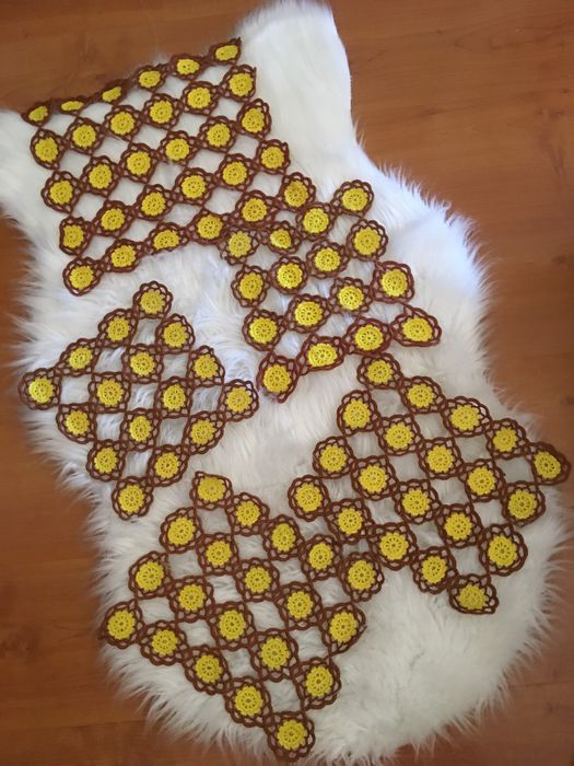 5 Naprons Amarelos e Castanhos