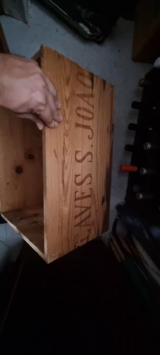 Caixas de arrumação de vinhos
