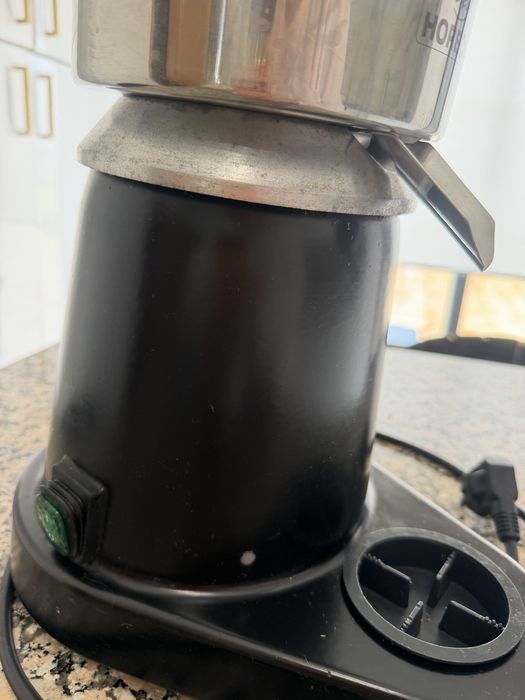 Espremedor de Laranjas Profissional Elétrico Select Horeca